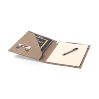 Carpeta de cartón reciclado Bloguer con bolígrafo de cartón reciclado, vista lateral