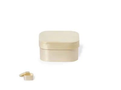 Caja cuadrada de madera natural con tapa personalizable