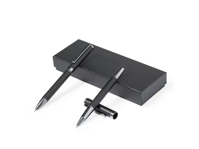 Set bolígrafo y roller negro mate estuche kraft Okonel personalizable