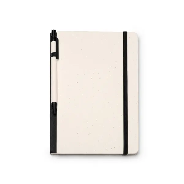 Libreta A5 de cartón reciclado Yoris y bolígrafo pulsador en negro de cartón reciclado de briks de leche, vista frontal