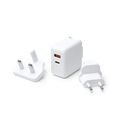 Adaptador de viaje universal USB y Tipo C personalizable