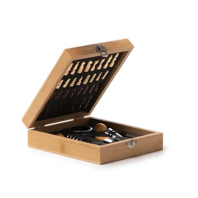 Set de vino Fresno con caja de bambú y ajedrez personalizable