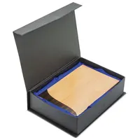 Trofeo de madera Britania 12 × 18 cm de madera, detalle 1